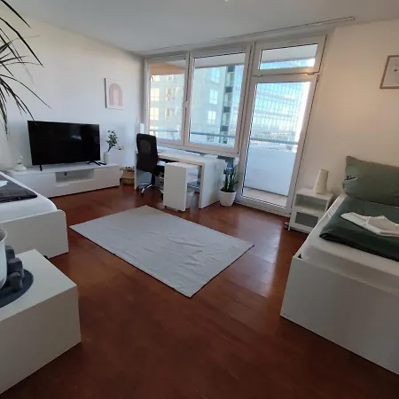 Zen - Spacious For 7 - - Kitchen Apartment